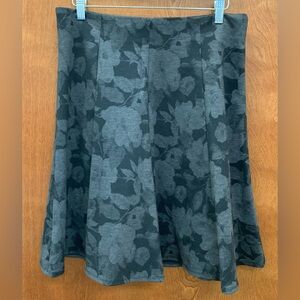 4 for $20 GNW knit rose circle skirt